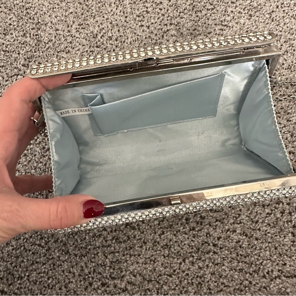 BOUTIQUE Crystal Rhinestone Frame Clutch Silver Chain R $55 PROM - Picture 10 of 15